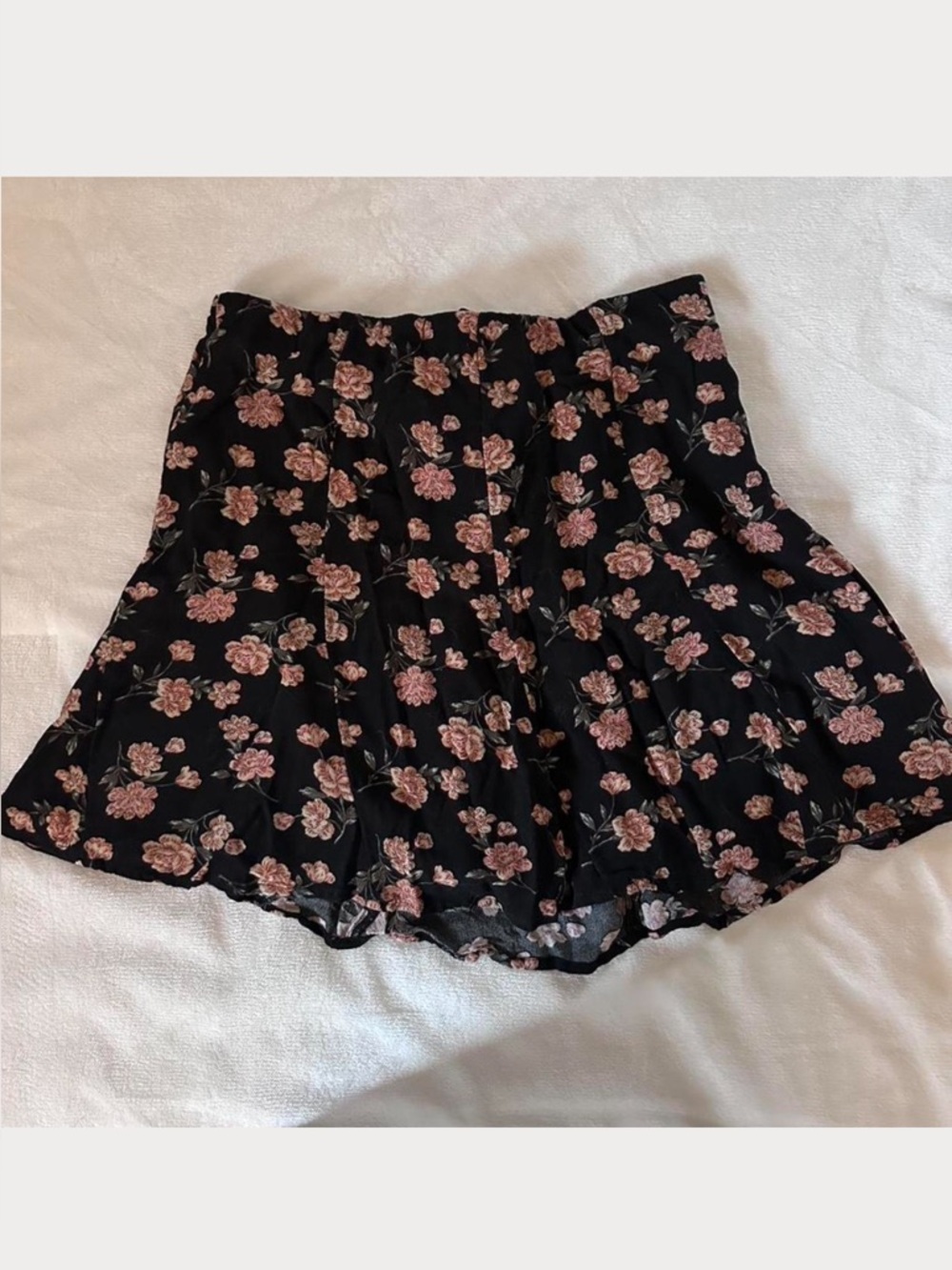 American Eagle Mini Floral Skirt